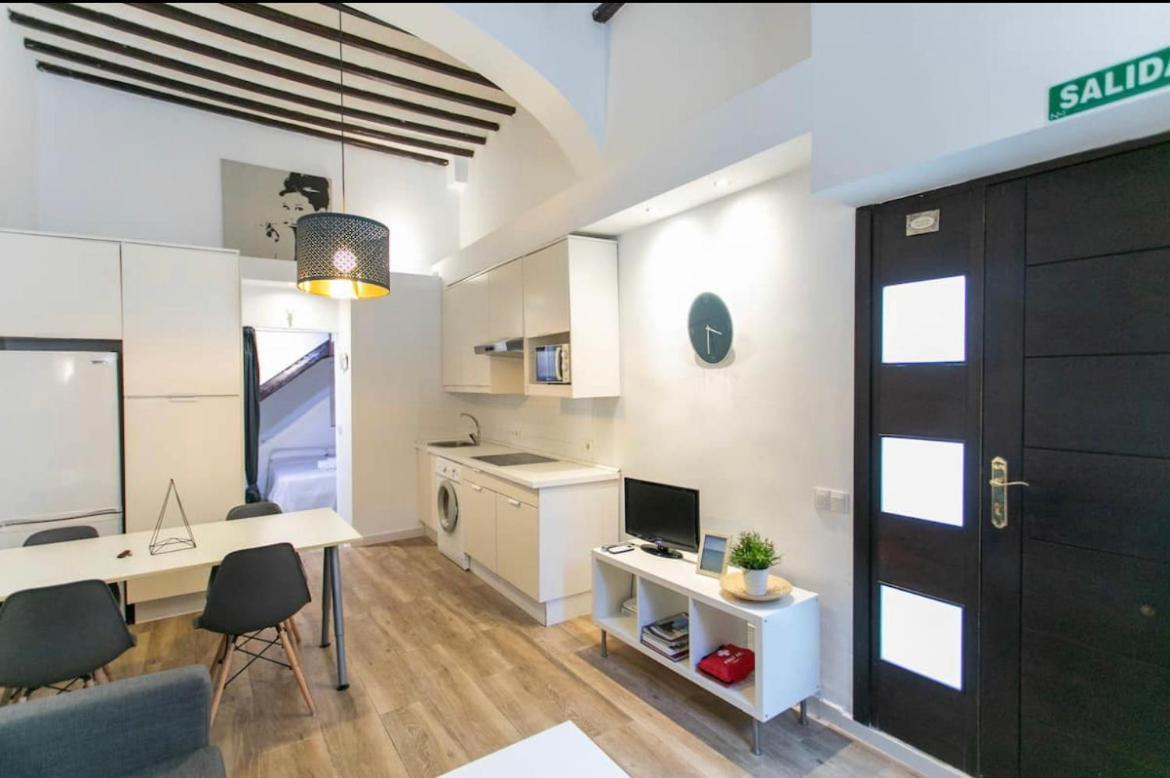 Rooms Postigo Bajo Malaga Exterior photo